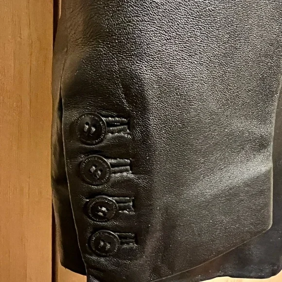 Keneth Cole leather jacket. - Picture 3 of 4